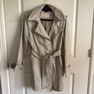 Michael Kors cream light jacket with hood